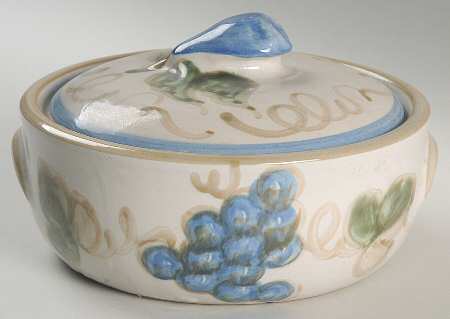 Vintage Blue 1.25 Qt Round Covered Casserole