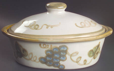 Vintage Olive Green 3 Quart Oval Covered Casserole