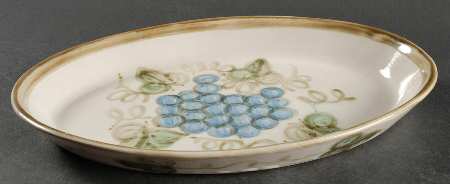 Vintage Olive Green 12'' Oval Baker