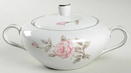 Garland Sugar Bowl & Lid