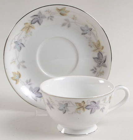 Melody Footed Cup & Saucer Set