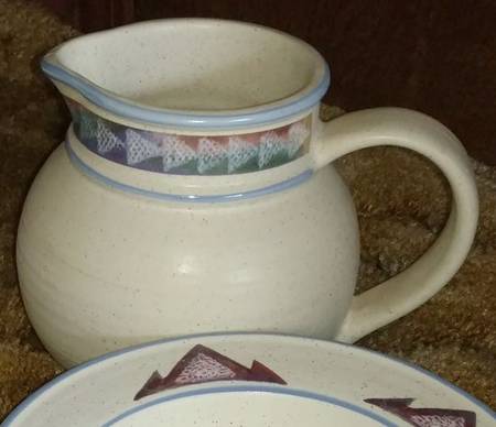 Horizon 48 Oz Pitcher