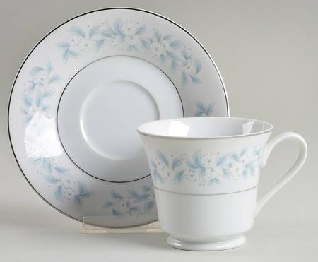 Blue Bell Footed Cup & Saucer Set