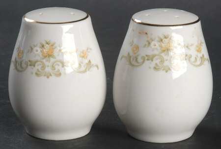 Golden Regal Salt & Pepper Set