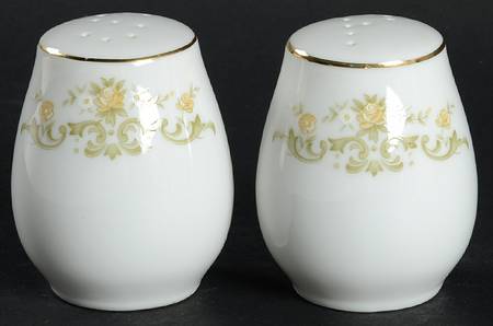 Golden Regal Salt & Pepper Set