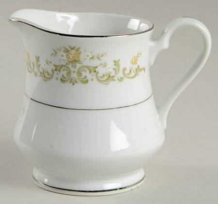 Regal Creamer