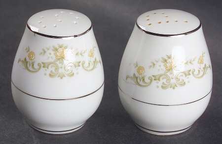 Regal Salt & Pepper Set