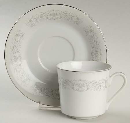 Sierra Flat Cup & Saucer Set