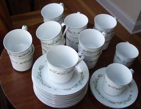 Windsor Footed Cup & Saucer Set