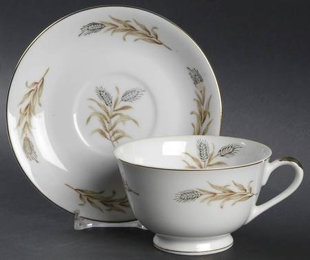 THA1 Footed Cup & Saucer Set