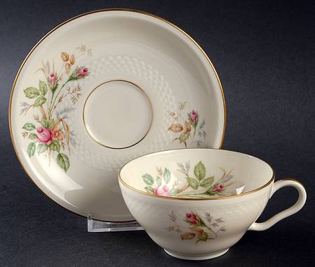 07470 (Cream Background, Embossed) Flat Cup & Saucer Set