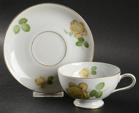 3287 Footed Cup & Saucer Set