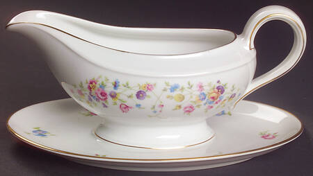 7170 Gravy Boat with Attached Underplate