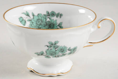 7323 Footed Cup