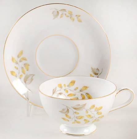 7846 Footed Cup & Saucer Set