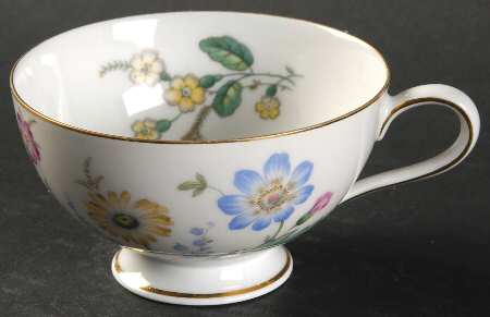7373 Footed Cup