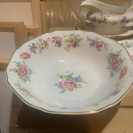 Estoril 10" Round Vegetable Bowl