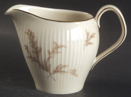 07495 (Smooth) Creamer