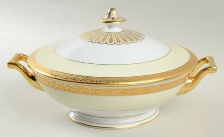 9160 Round Covered Vegetable