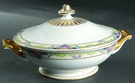 Admiral Round Covered Vegetable