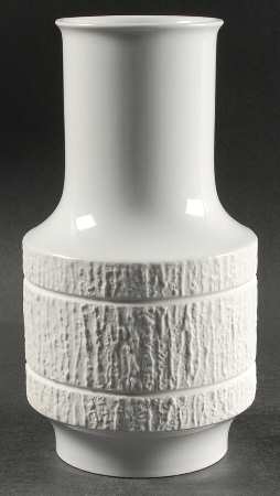 Arcta White 9" Vase