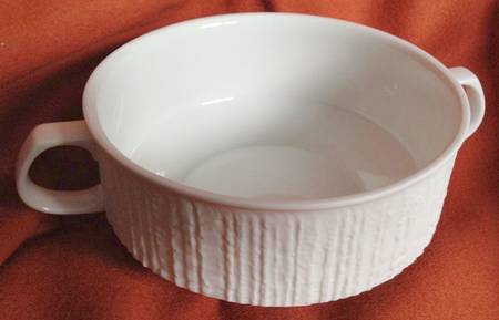 Arcta White Flat Cream Soup Bowl