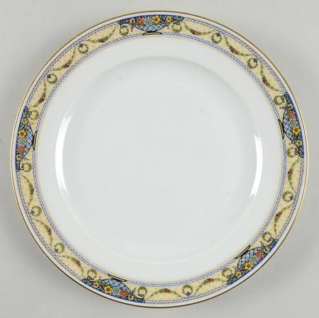 The Arlington (White Border & Center) Luncheon Plate