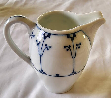 Bavarian Blue Creamer