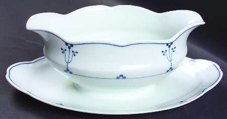 Bavarian Blue Gravy Boat with Attached Underplate