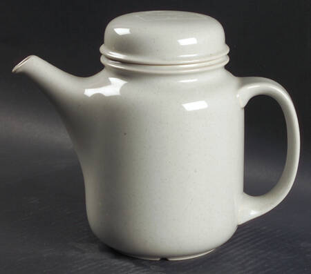 Beige Coffee Pot & Lid