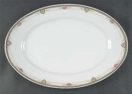The Belvedere 16" Oval Serving Platter