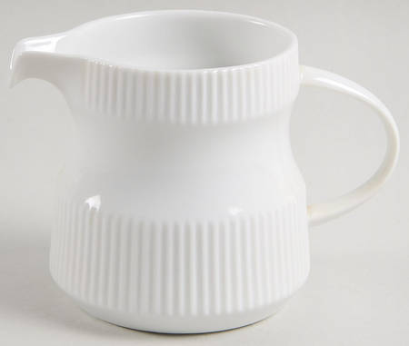Brazilia White Creamer