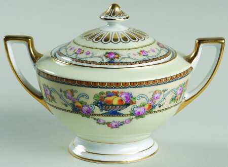 Briarcliff Sugar Bowl & Lid