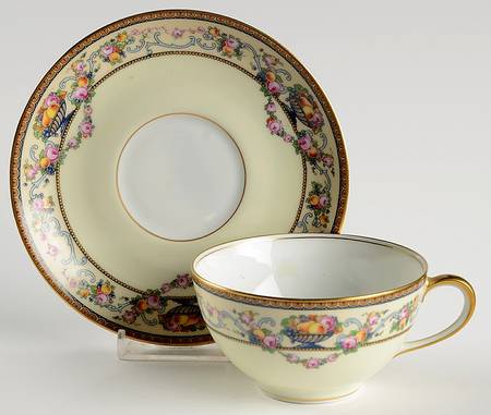 Briarcliff Flat Cup & Saucer Set