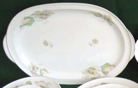 Charmont (Embossed Rim) 16" Oval Serving Platter