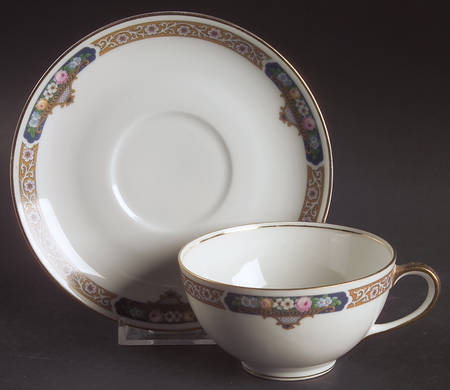 The Cordella Flat Cup & Saucer Set