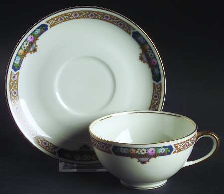 The Cordella Flat Cup & Saucer Set