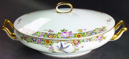 Elmsford Oval Covered Vegetable