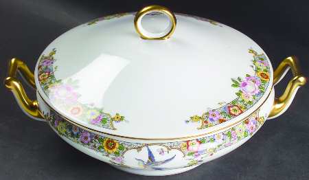 Elmsford Round Covered Vegetable