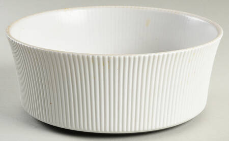11010 8" Round Vegetable Bowl