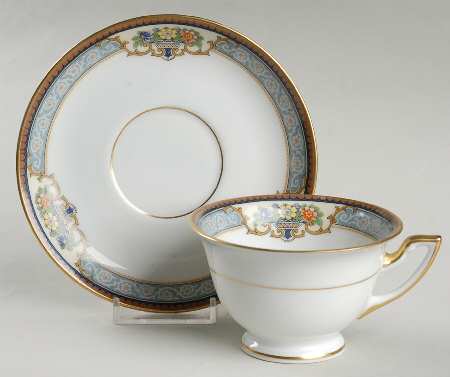 Geneva Footed Cup & Saucer Set