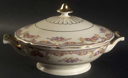 Gloucester Round Covered Vegetable