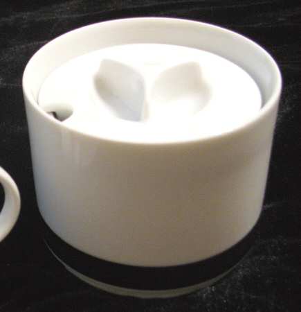 Hussar Sugar Bowl & Lid