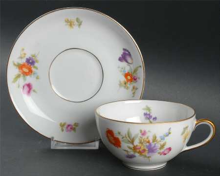 Lakewood Flat Cup & Saucer Set