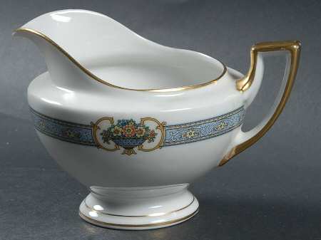 Madison (White Rim) Creamer
