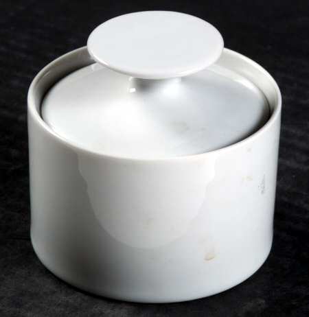 Medaillon White Sugar Bowl & Lid