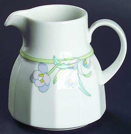 Montreux Creamer