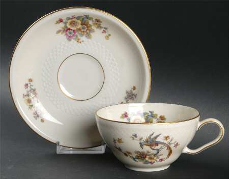 Paradies Flat Cup & Saucer Set