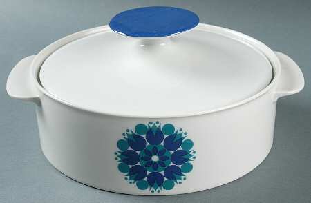 Pinwheel Blue Round Covered Vegetable