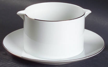 PLATINUM BAND (COUPE) Gravy Boat with Attached Underplate